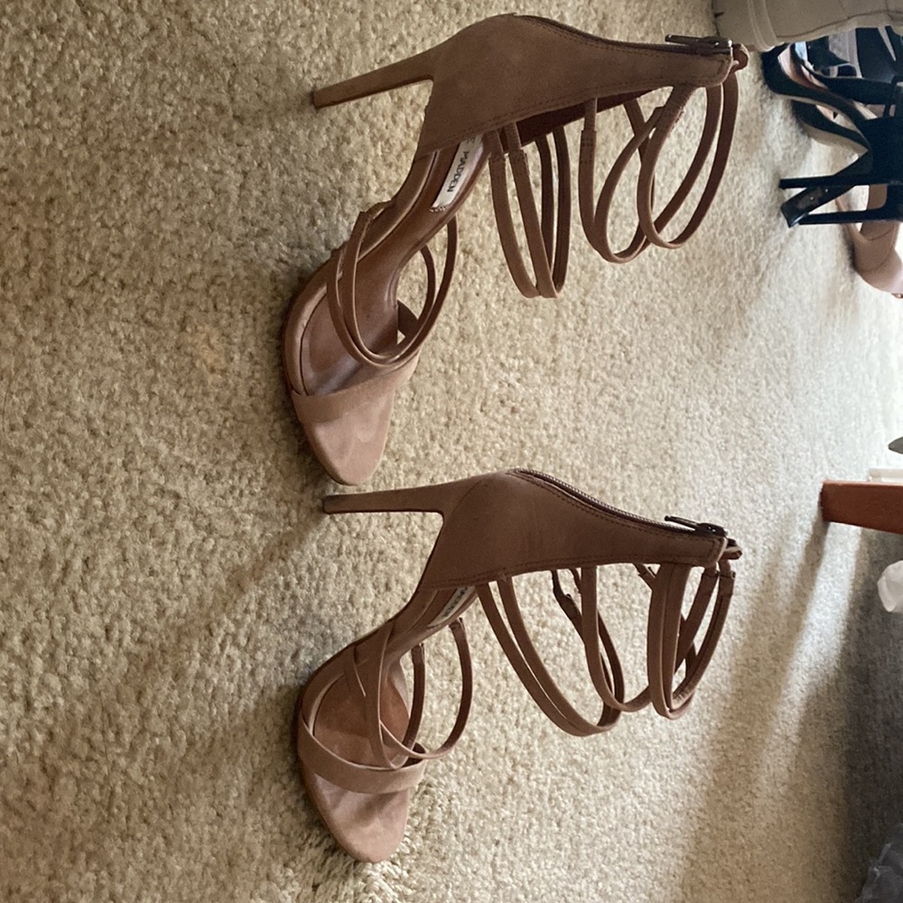 Steve Madden Nude Strappy Heels Size 8 - Picture 3 of 6
